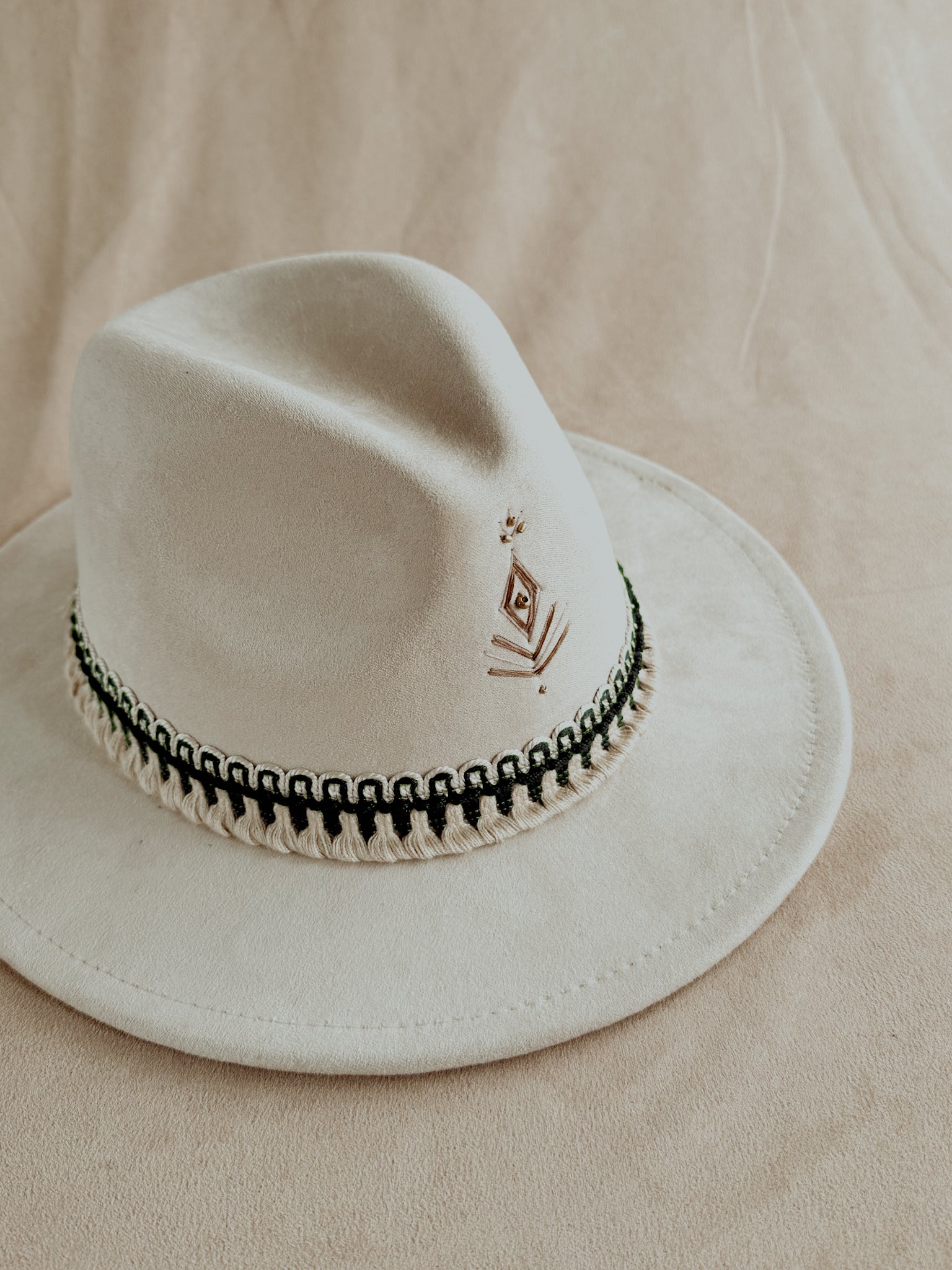 ✦ Gipsy white 01 ✦