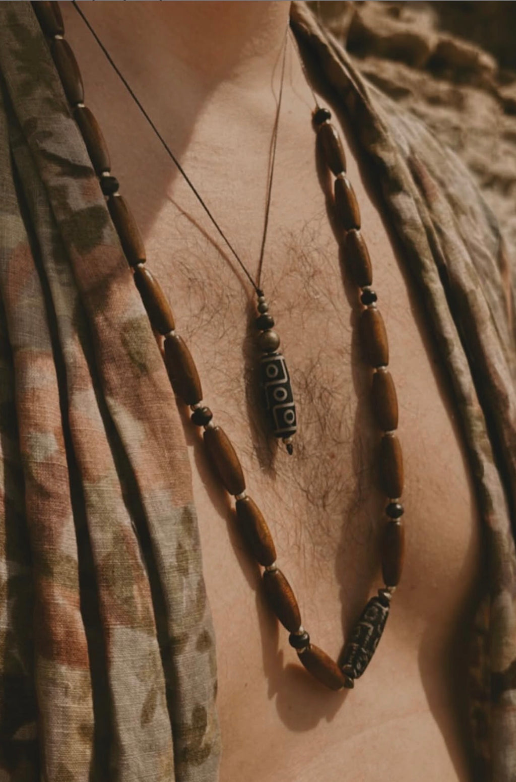 * Tibet collana*