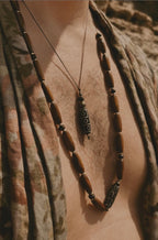 * Tibet collana*